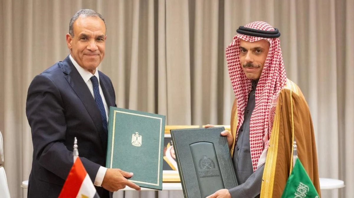 السعودية ومصر تتفقان عبر وزارة الخارجية في البلدين على الغاء تأشيرات الدخول المتبادلة على فئات جديدة من المواطنين