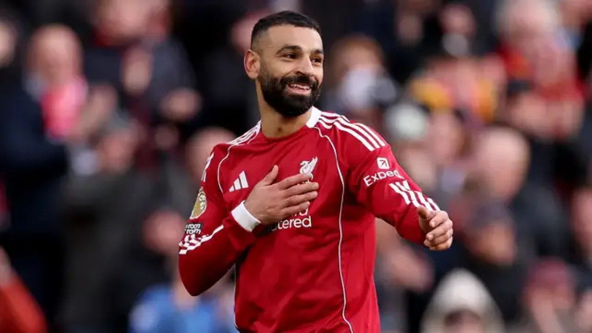 اشتباك عنيف وتقاذف بكرات النار وراء تأخير انتقال محمد صلاح لدوري روشن وتسريبات تكشف سبب الحرب الباردة