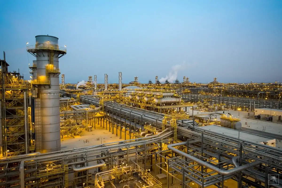 عاجل: الحل في السعودية لازمة الغز العالمي والمملكة تعيد التوازن للسوق العالمي بمشروع عملاق في مجال الغاز الطبيعي المسال