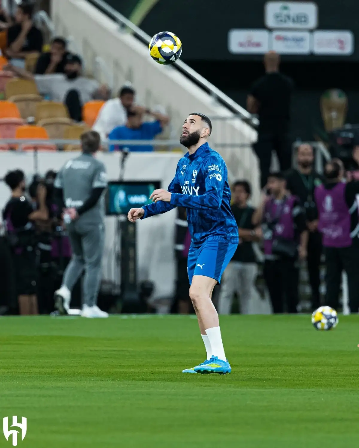 عاجل: انفجار أزمة جديدة في الهلال بعد صراع غير متوقع بين بنزيما وإنزاجي
