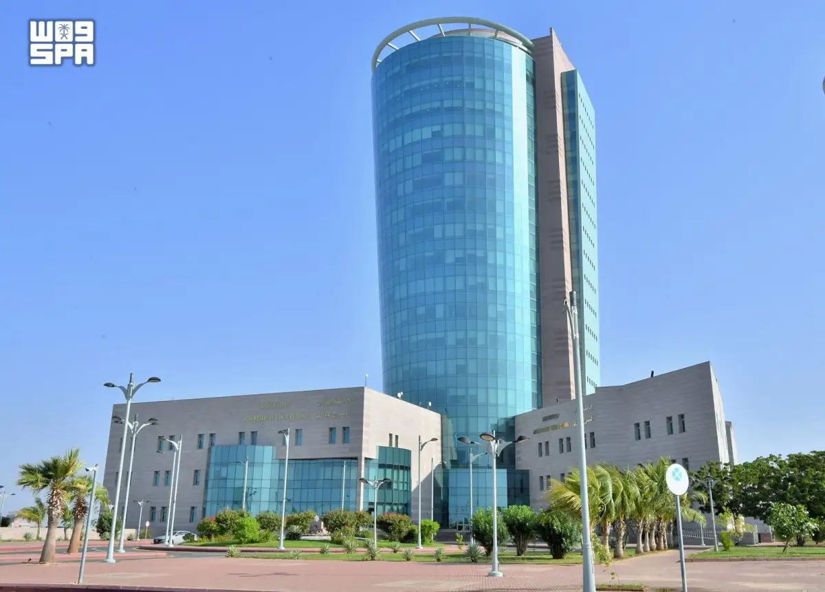 جامعة جازان تعلن عن فتح باب التقديم للدراسات العليا المجانية بنظام المنحة الكاملة في هذه التخصصات للعام الدراسي 1448
