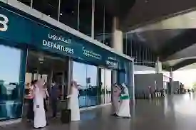 السعودية تعلن القبض على الاف الوافدين من مطارات جدة والرياض وتحذر الوافدين من خطأ يسبب ترحيلهم من المطار 