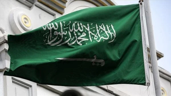 النيابة السعودية تعلن عن أشياء جديدة ممنوعة من اليوم على موظفين الدولة وحتى المتقاعدين 