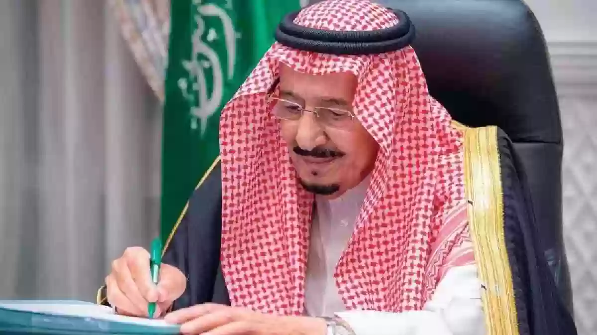 أمر ملكي تاريخي يلغي رسوم المرافقين وتخفيض رسوم الاقامة في السعودية 
