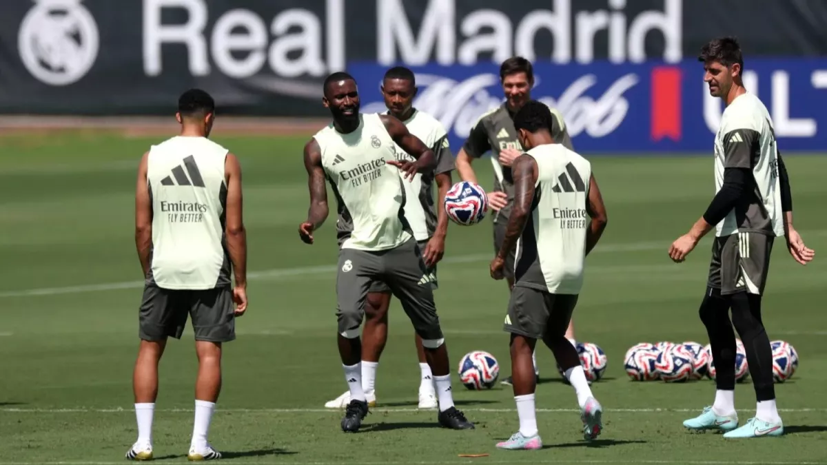 عاجل: الهلال يفجر مفاجأة من العيار الثقيل ويعلن الخبر الرسمي حول التعاقد مع نجم ريال مدريد 