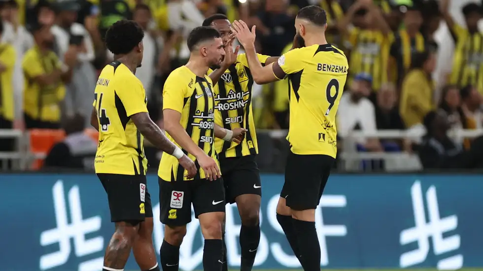 تسريبات: الاتحاد يجد حل مشاكلة في صفوف النصر ويضع رقم فلكي لتكتمل الحلقة 