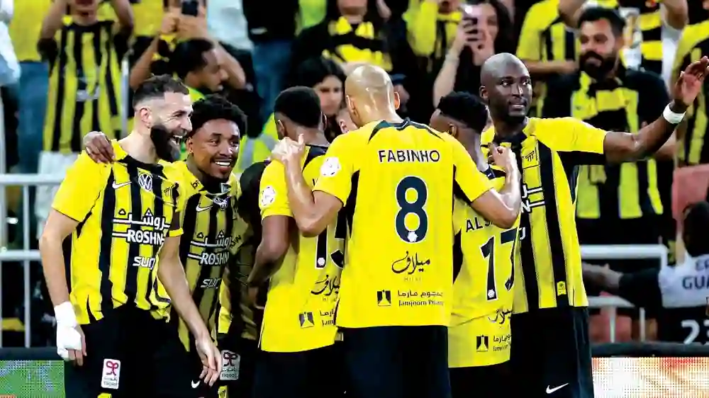 حصري من الكواليس .. الاتحاد يحسم 3 صفقات نارية لتعويض رحيل كانتي وبنزيما 