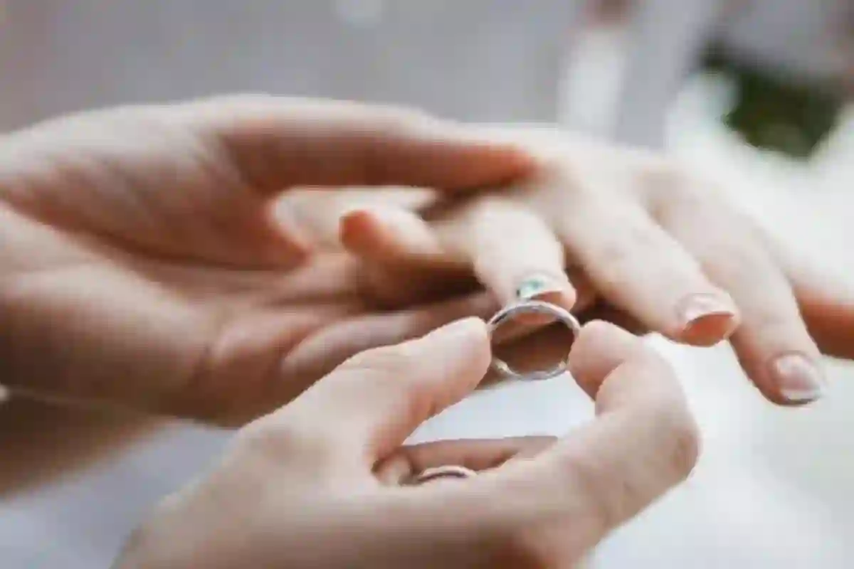 العدل تحدد الشروط والمتطلبات الجديدة لتوثيق عقود الزواج الالكترونية الجديدة في السعودية