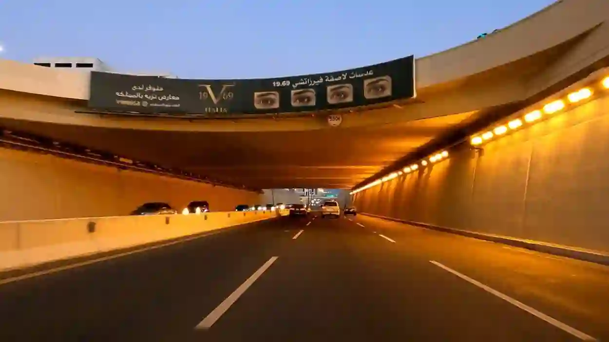 لتجنب الزحام المروري على طريق الملك عبد الله في جدة .. إليكم 3 طرق ومسارات بديلة