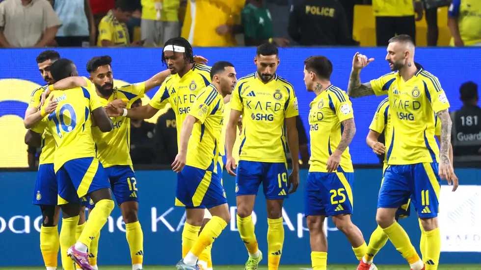تسريبات تكشف عن اسم من العيار الثقيل لخلافة هيرو في النصر 