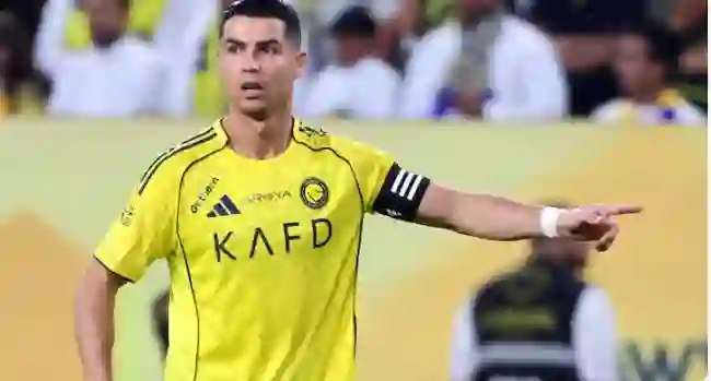 مصدر سعودي يكشف عن تلقي رونالدو لعرض ضخم للرحيل عن النصر لكن قرار الدون جاء خارج الصندوق 