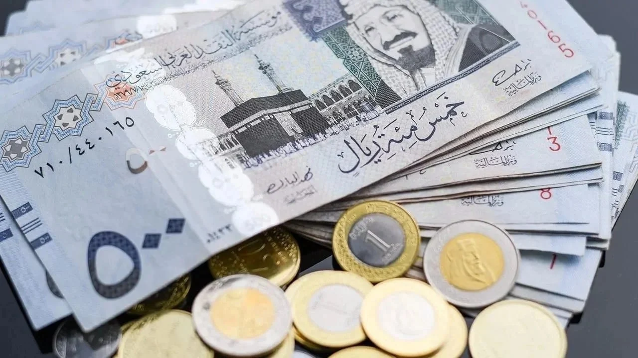 عاجل.. تراجع جديد للجنيه المصري مقابل الريال السعودي بأكثر من 6 قرش ومصادر مصرفية تكشف السعر المتوقع خلال الايام القادمة 
