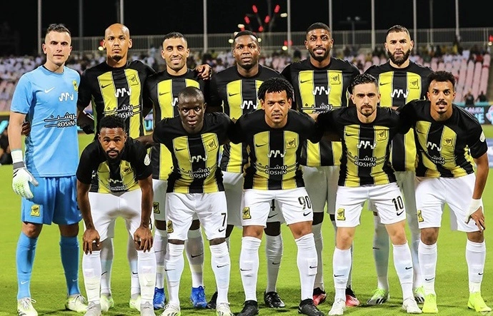 عاجل: الاتحاد يودع أهم نجومه بعد قرار كان خارج الحسابات 