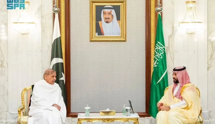 عاجل: أمر ملكي من ولي العهد ينقذ باكستان من كارثة كبيرة 