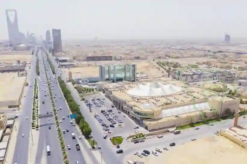 طريق سريع يختصر المسافة بين شمال وشرق الرياض لعدة دقائق ووداعاً للزحمة 