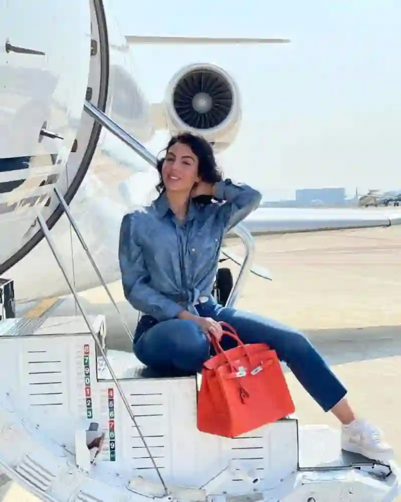 جورجينا تشعل المملكة برأيها الجريء  في بنات السعودية
