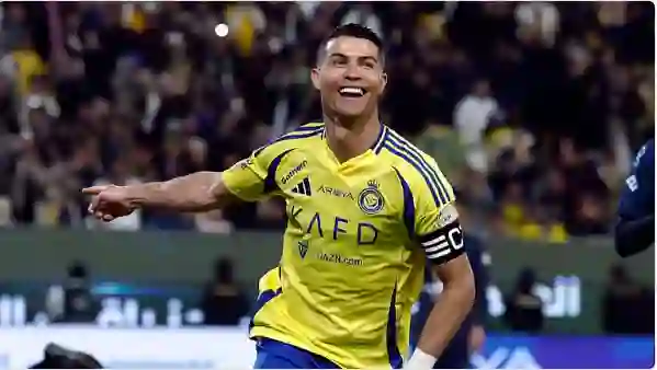 قميص النصر يحقق مكاسب تاريخية ومبيعاته تصل لسبعين دولة ودخل الفريق بعد تجديد عقد رونالدو تقفز لمستويات تاريخية تتفوق على الهلال 