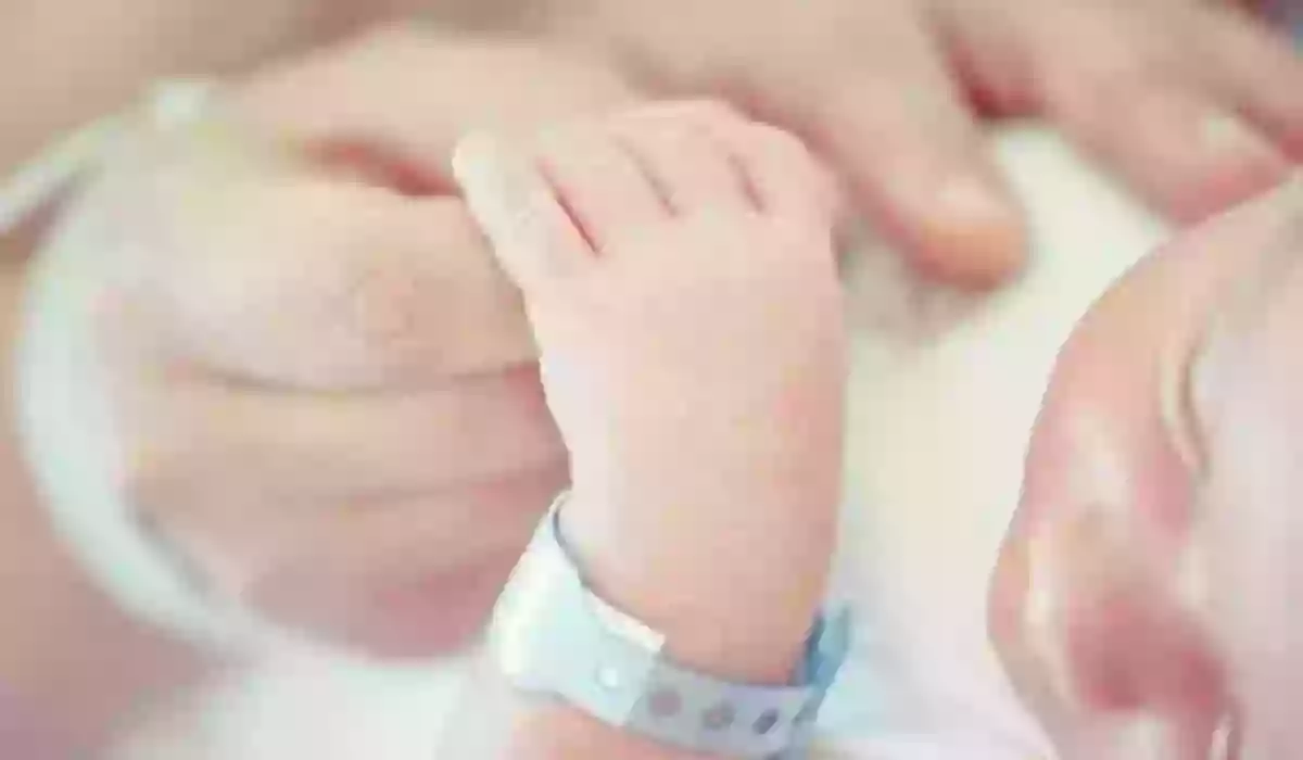 كيف يتم تسجيل مولود جديد في أبشر 1445؟