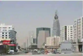 الكشف عن المالك الجديد لبرج الفيصلية في الرياض وقيمته الحالية في 2024