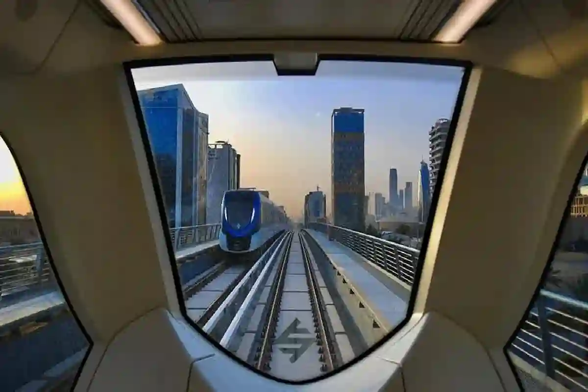 هيئة النقل تعلن بدء تطبيق مواعيد العمل الجديدة في قطار الرياض خلال ساعات وهذه هي مواعيد العمل لكل مسار 