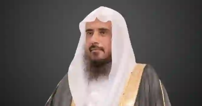 وش حكم من شرب الماء في نص أذان الفجر وهو يسمع الأذان هل صيامه صحيح؟ الفتوى الكاملة تحسم الجدل 