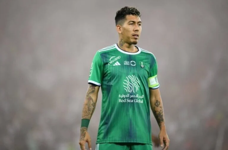 رسمياً: أهلي جدة يعلن التخلي عن فيرمينو 