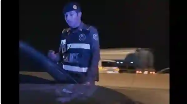 نقاط مرور على طريق الملك فهد لتوقيف وحجز السيارات بسبب هذه المخالفات 