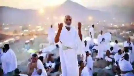 السعودية تبدء تطبيق عقوبة السجن والغرامة على الحجاج في موسم 1446 الذين يقعون في مخالفة سبق التحذير منها 