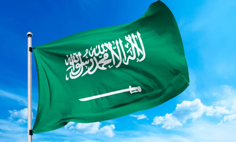السعودية تستعد لتطبيق اجراءات جديدة تخفض رواتب الوافدين والمقيمين في السعودية وتقليص وسحب هذه الامتيازات التي كانو يحصلون عليها مجاناً 