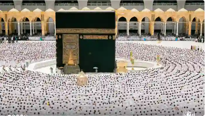 حقيقة وجود دليل شرعي على جواز تقصير مدة خطبة صلاة الجمعة الى 15 دقيقة 