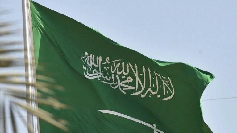 رسمياً: قرارات سعودية تمنع السفارات الأجنبية في المملكة من استيراد المشروبات الروحية لهذه الأسباب 