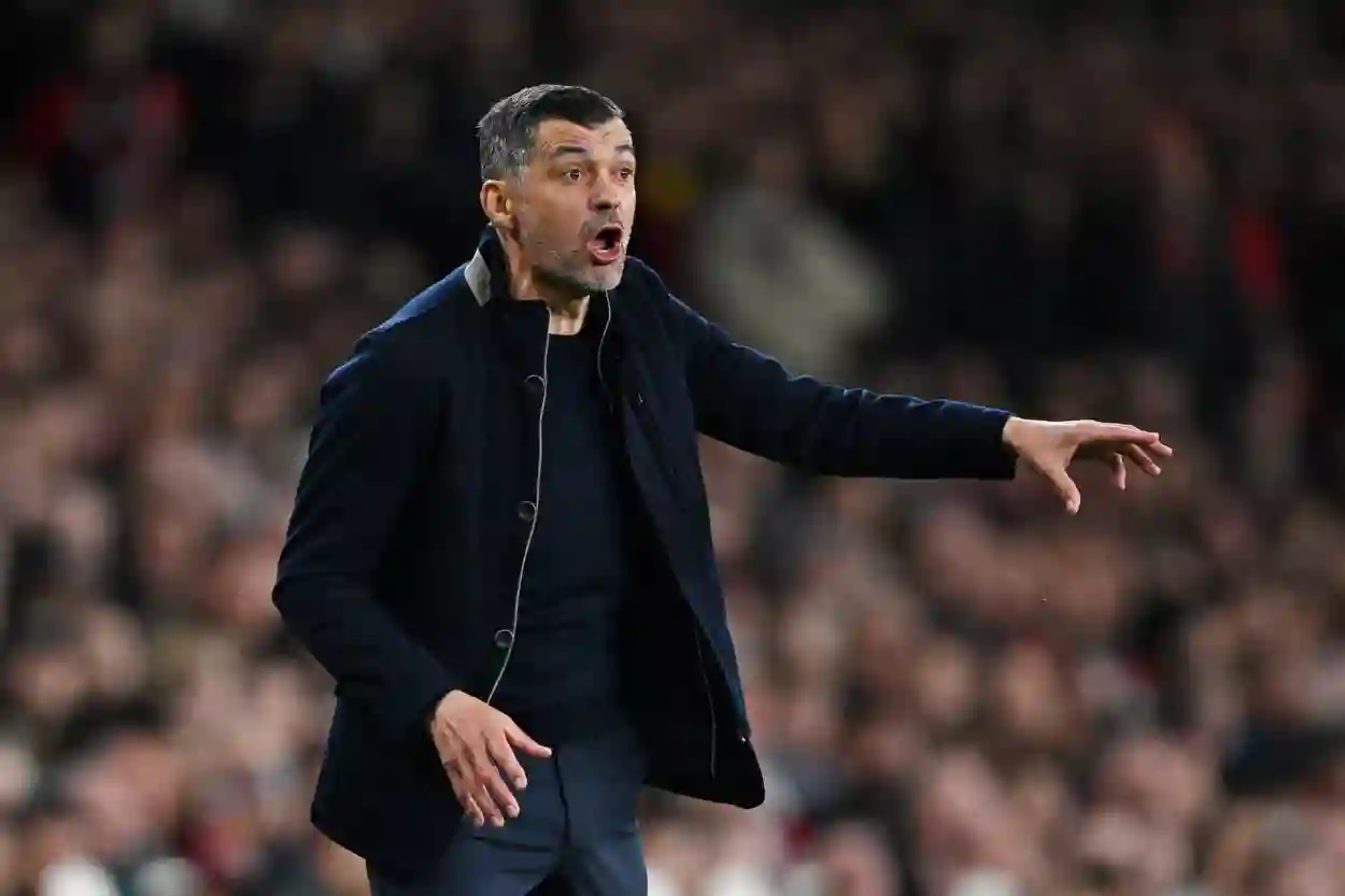 الهلال يتلقى رد نهائي من مدرب عالمي شهير بعد عرض ضخم لخلافة جيسوس 