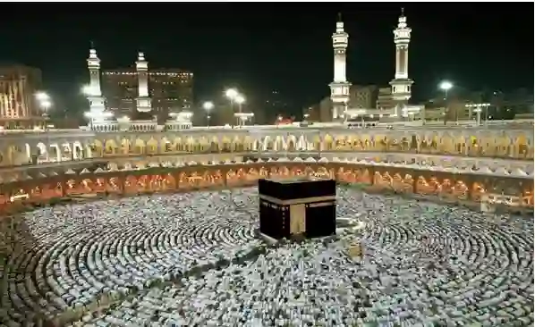 رسمياً: قرارات سعودية جديدة حول تأشيرات العمرة من بداية شهر صفر تتضمن تعديل الرسوم ومدة صلاحية التأشيرة للقادمين من هذه الدول العربية 
