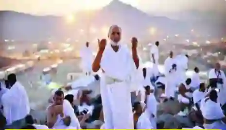 السعودية تعلن عن العقوبات الجديدة التي ستطبق لأول مرة هذا العام على الحج بدون تصريح من داخل وخارج المملكة 