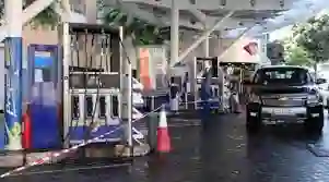 تحذير من تعبئة بنزين من هذه المحطات في الرياض بسبب تلاعبها بقراءات تعبئة البنزين 