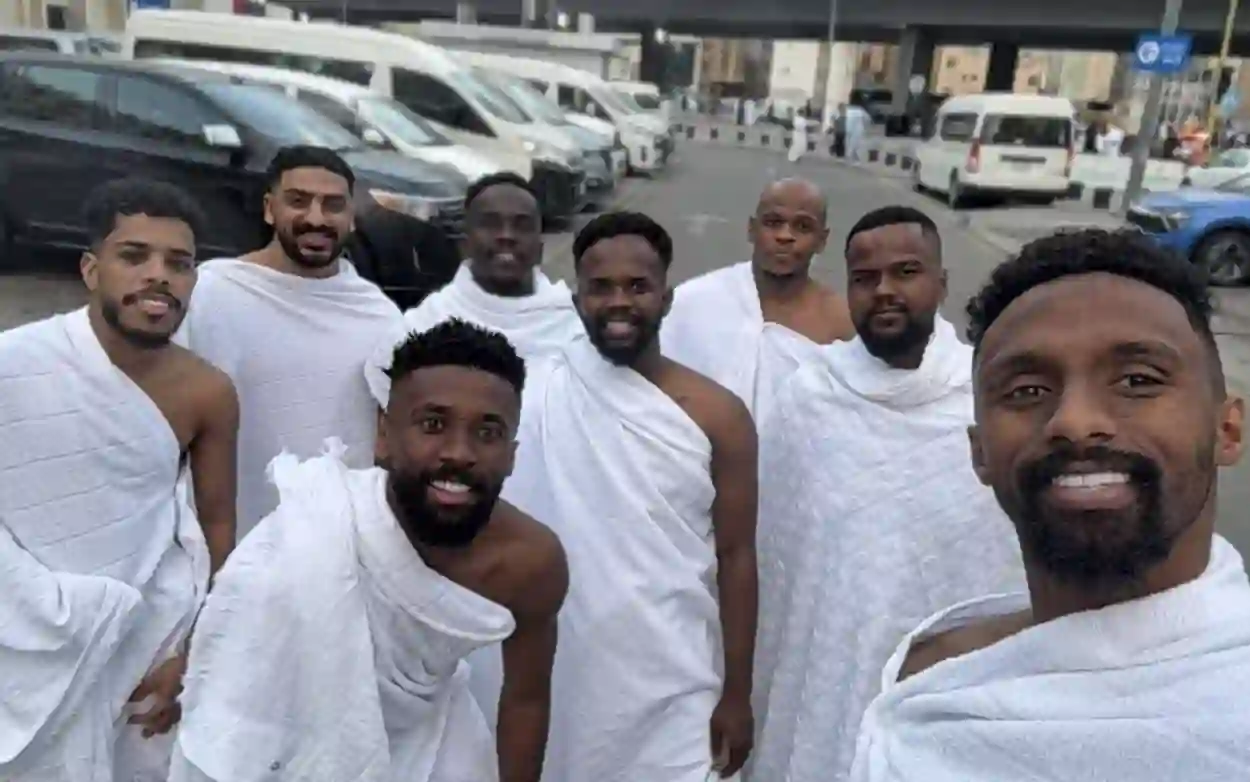 الهلال يعلن عن نجمه الجديد وخليفة سالم الدوسري وينشر صورته من مكة المكرمة