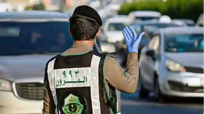 المرور السعودي يعلن عن توقيف آلاف المركبات من هذه الفئات بسبب نقص في اجراءات تسجيلها بشكل نظامي 