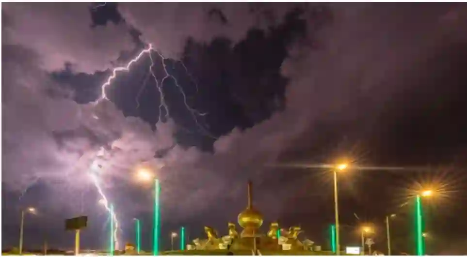 تحذير من إعصار قادم يضرب هذه المناطق في السعودية فماذا عن الرياض ومتى؟ 