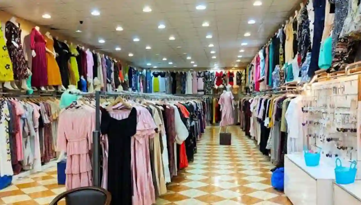 دليل  محلات مشهورة وراقية لبيع  ملابس نسائية بجدة