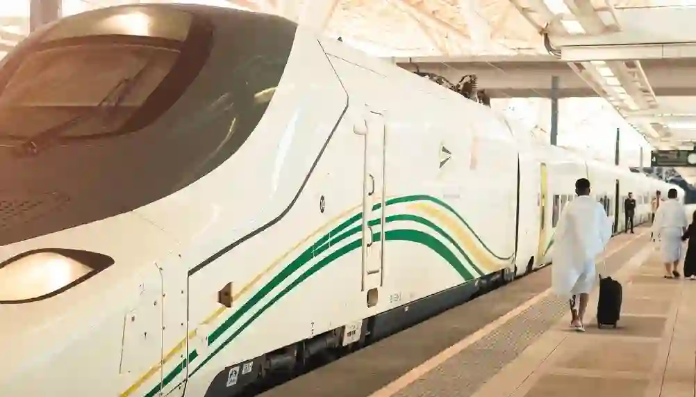 مواعيد قطار الحرمين الجديدة من مطار الملك عبد العزيز في جدة الى مكة المكرمة وما هي المواقف التي يتوقف فيها وكم سعر التذكر الجديد 2024؟ 