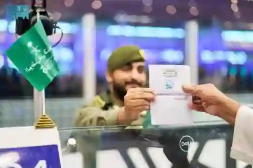 السعودية تكشف حقيقة وقف إصدار تأشيرات الزيارة العائلية على أربع جنسيات عربية بشكل نهائي 