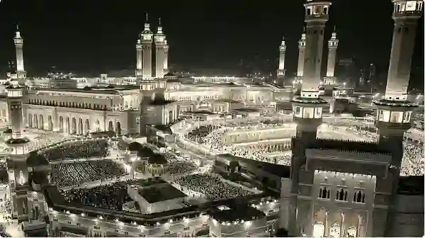 رئاسة الحرمين: للمسجد الحرام 234 باب منها 5 لا يتم اغلاقها أبداً وهذه مواقعها 