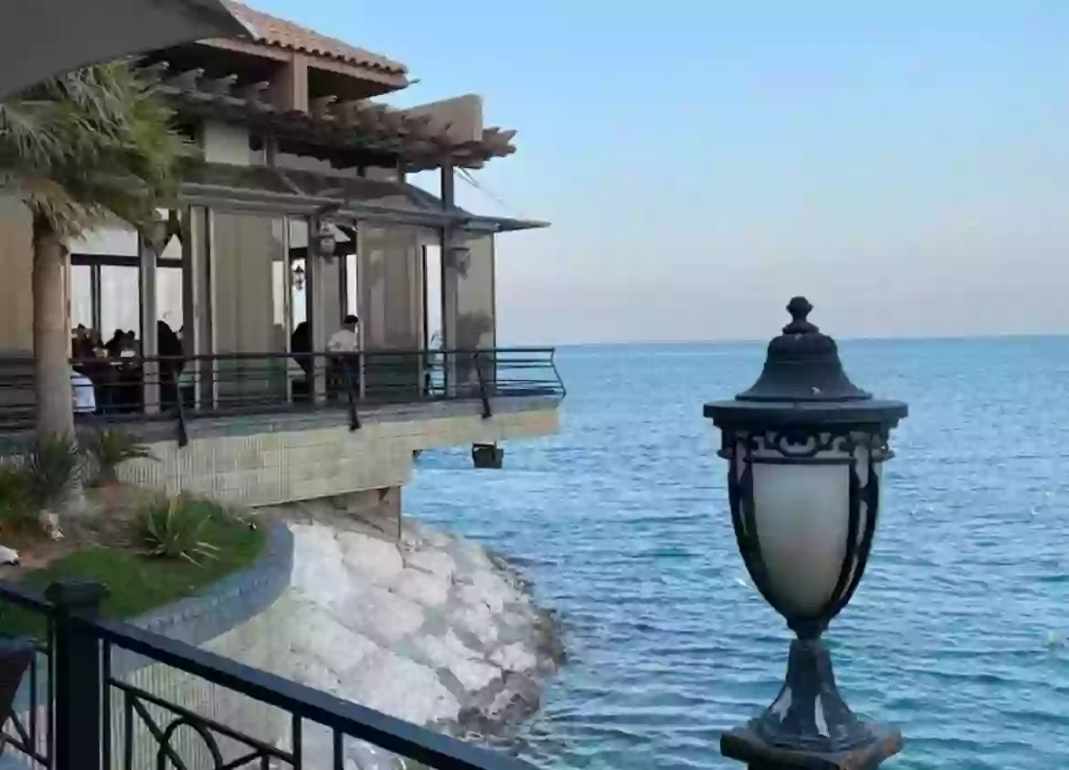 أفضل الكافيهات على كورنيش الخبر 1445 